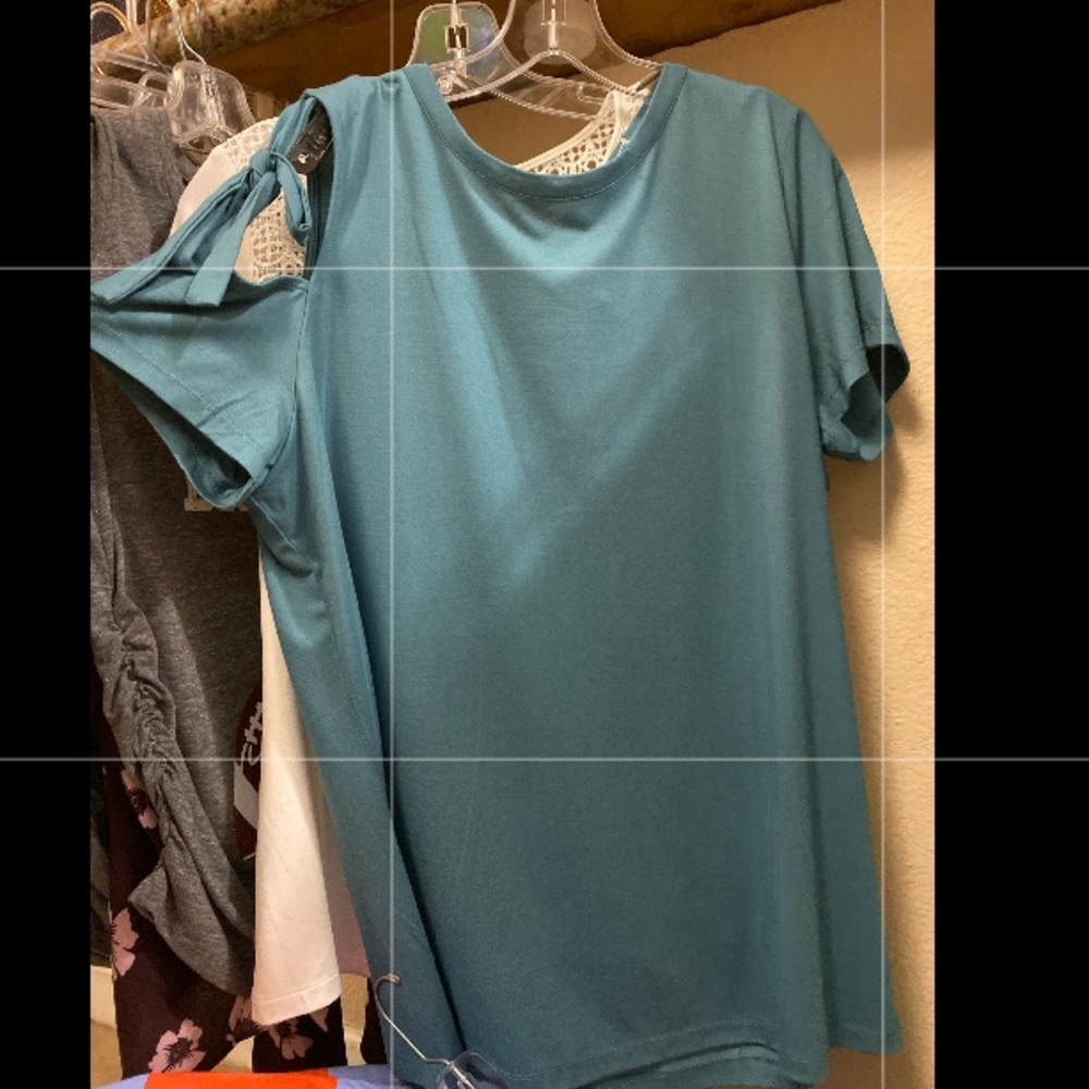 Motherhood maternity tee